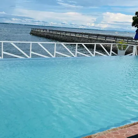 Lola'S Guest House