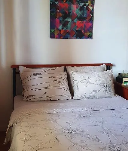 B&B Lola's