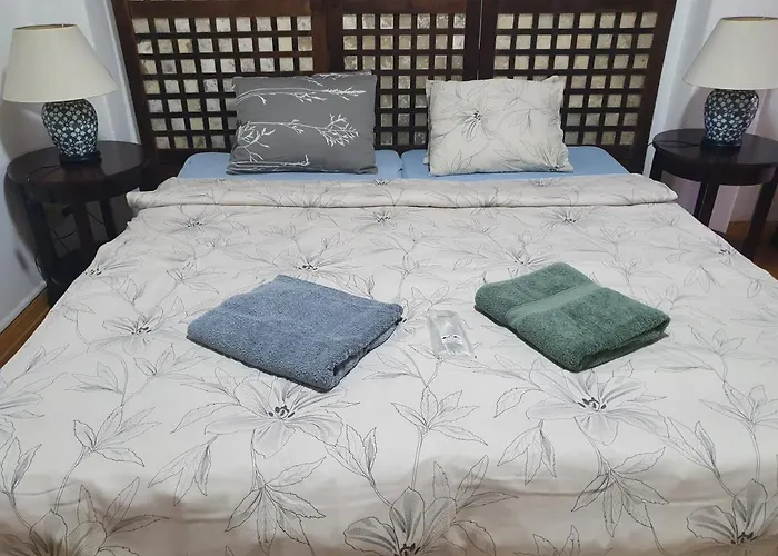B&B Lola's