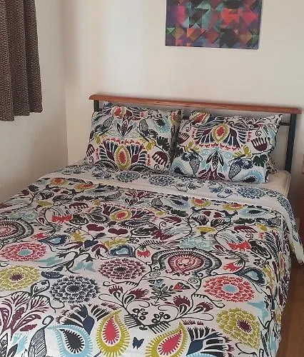 B&B Lola's